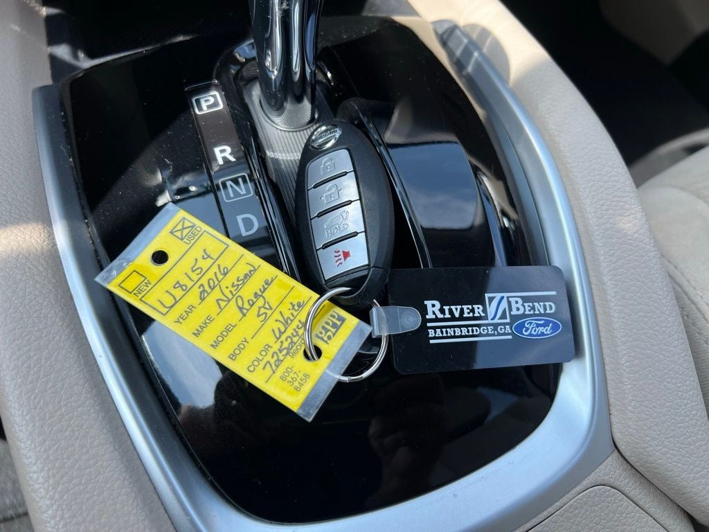 2016 Nissan Rogue SV