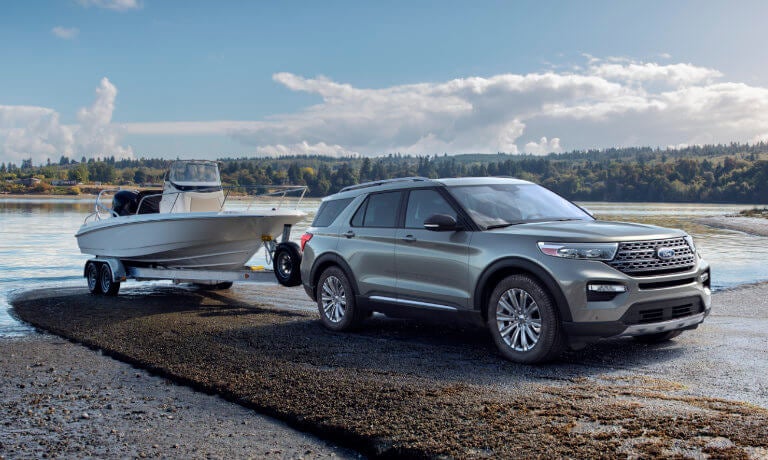 2023 Ford Explorer Exterior Towing Boat By Water