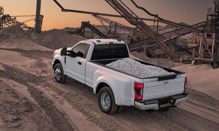 2022 Ford F 250 Vs F 350 Specs Features Towing